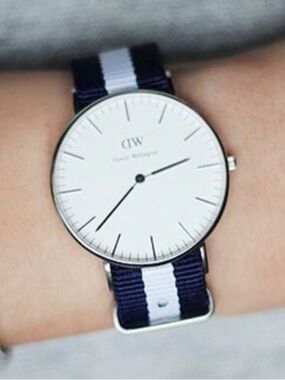 Daniel Wellington Oxford Watch with blue/white NATO strap